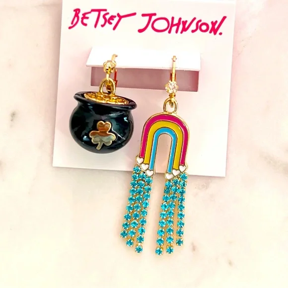 New Betsey Johnson KITSCH LUCK OF THE IRISH earrings - Picture 7 of 12